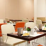 Torino San Luigi - Ristorante Trait D'union 4* 베나스코
