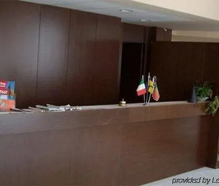 Hotel Torino San Luigi - Ristorante Trait D'union 4*