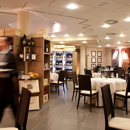 Hotel Torino San Luigi - Ristorante Trait D'union 4*