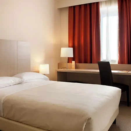 Torino San Luigi - Ristorante Trait D'union 4*