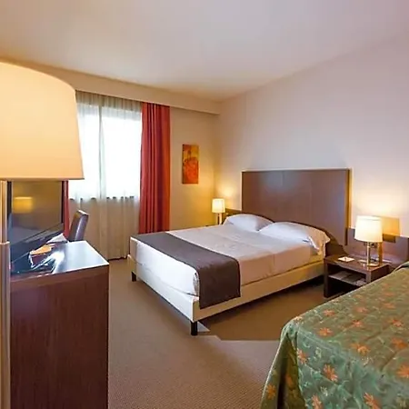 호텔 Torino San Luigi - Ristorante Trait D'union 4*