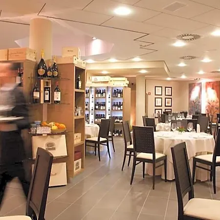 Torino San Luigi - Ristorante Trait D'union 베나스코