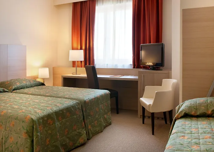 Hotel Torino San Luigi - Ristorante Trait D'union 4*