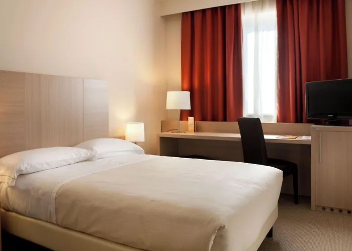 Torino San Luigi - Ristorante Trait D'union 4*